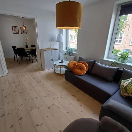 Charming 2 Bedroom Free Parking Διαμέρισμα *