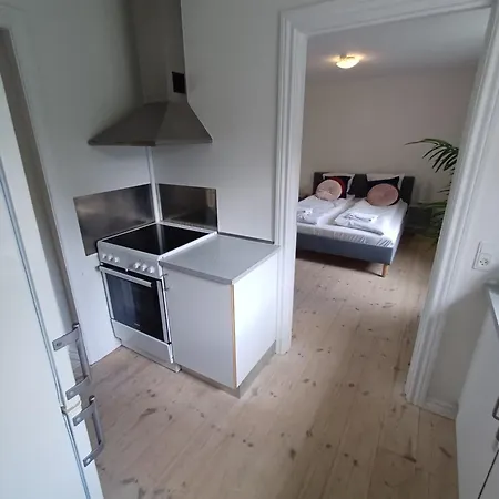 Charming 2 Bedroom Free Parking *