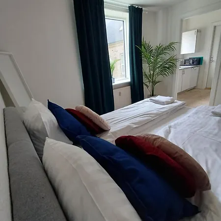 Charming 2 Bedroom Free Parking Διαμέρισμα Hjørring