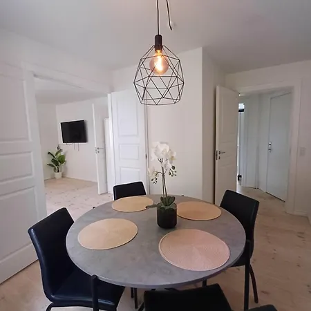 Apartman Charming 2 Bedroom Free Parking *